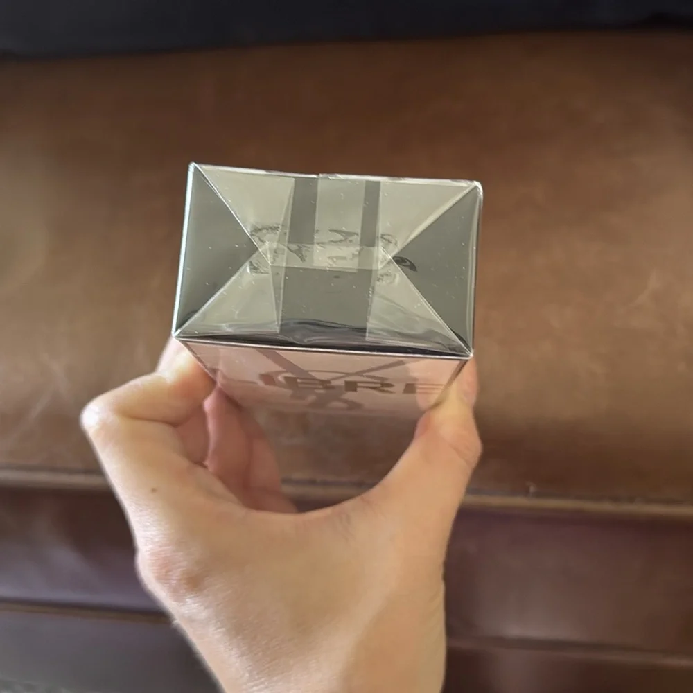 NIB Yves Saint Laurent Libre - never opened - Picture 3 of 4